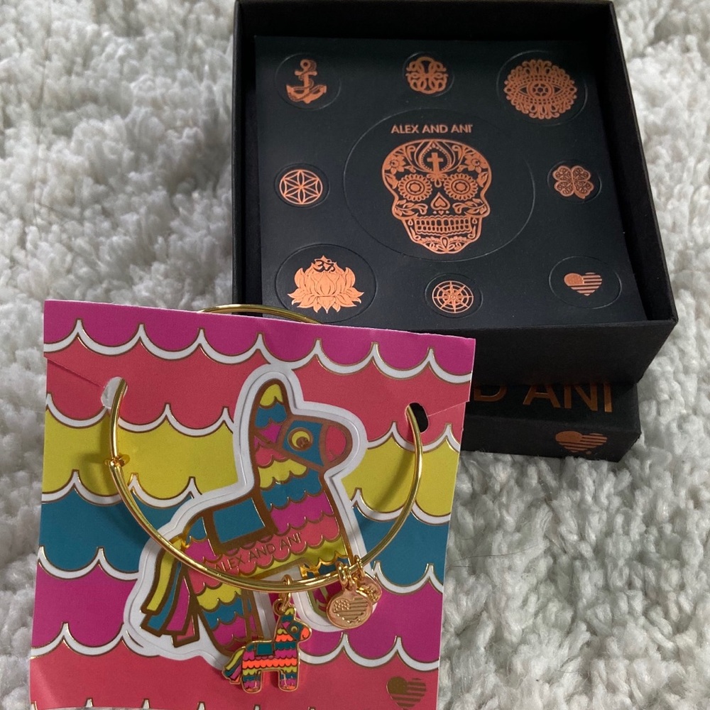 NWT Alex and Ani Piñata Bracelet